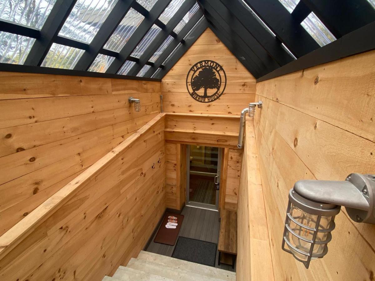 Vermont Mirror House Villa Guilford Exterior photo
